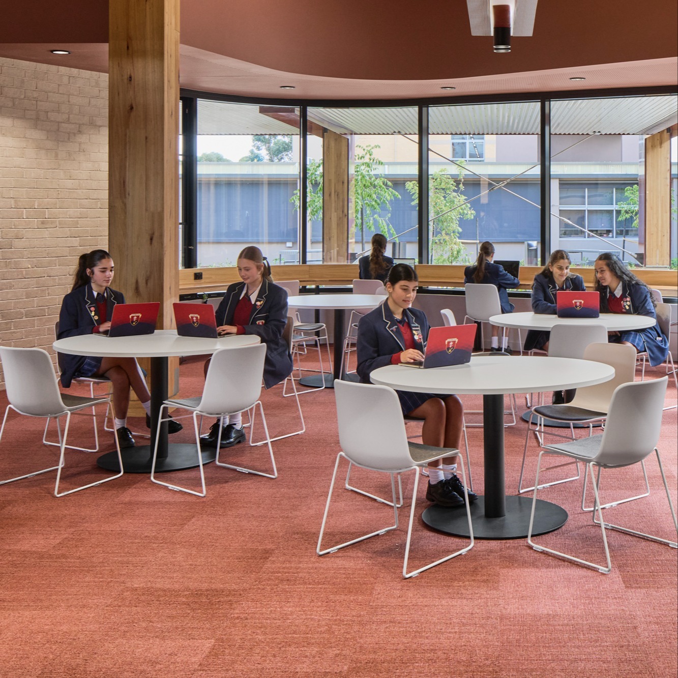 Agora Chair