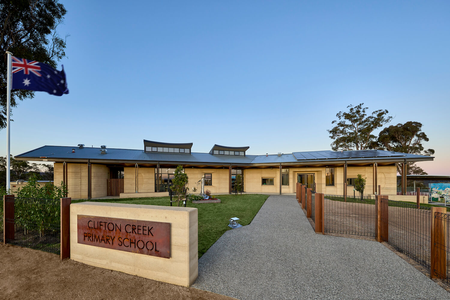 Clifton-Creek-Primary-School-by-VE-Furniture-01