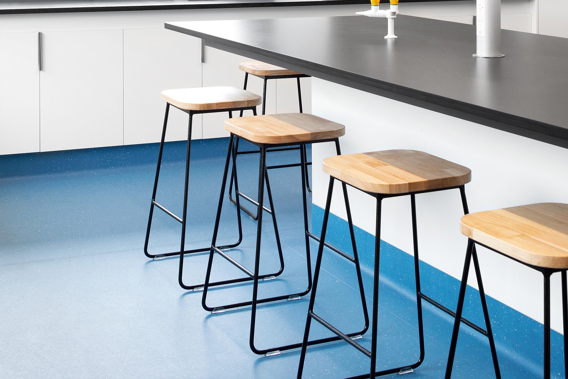 Kayu Stool
