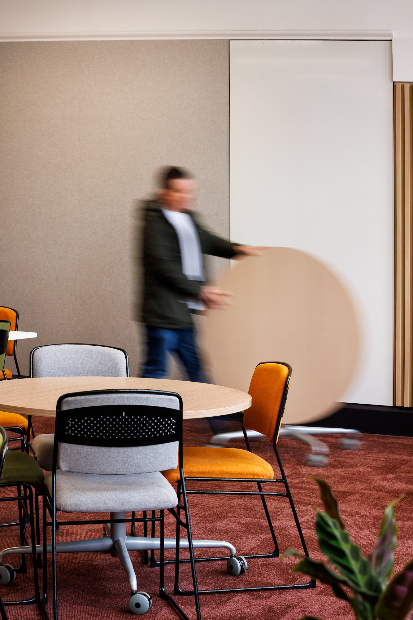 Simonds College fitout featuring VE Furniture tables, seating and storage in a modern, flexible learning space. Simonds College fitout featuring VE Furniture tables, seating and storage in a modern, flexible learning space.